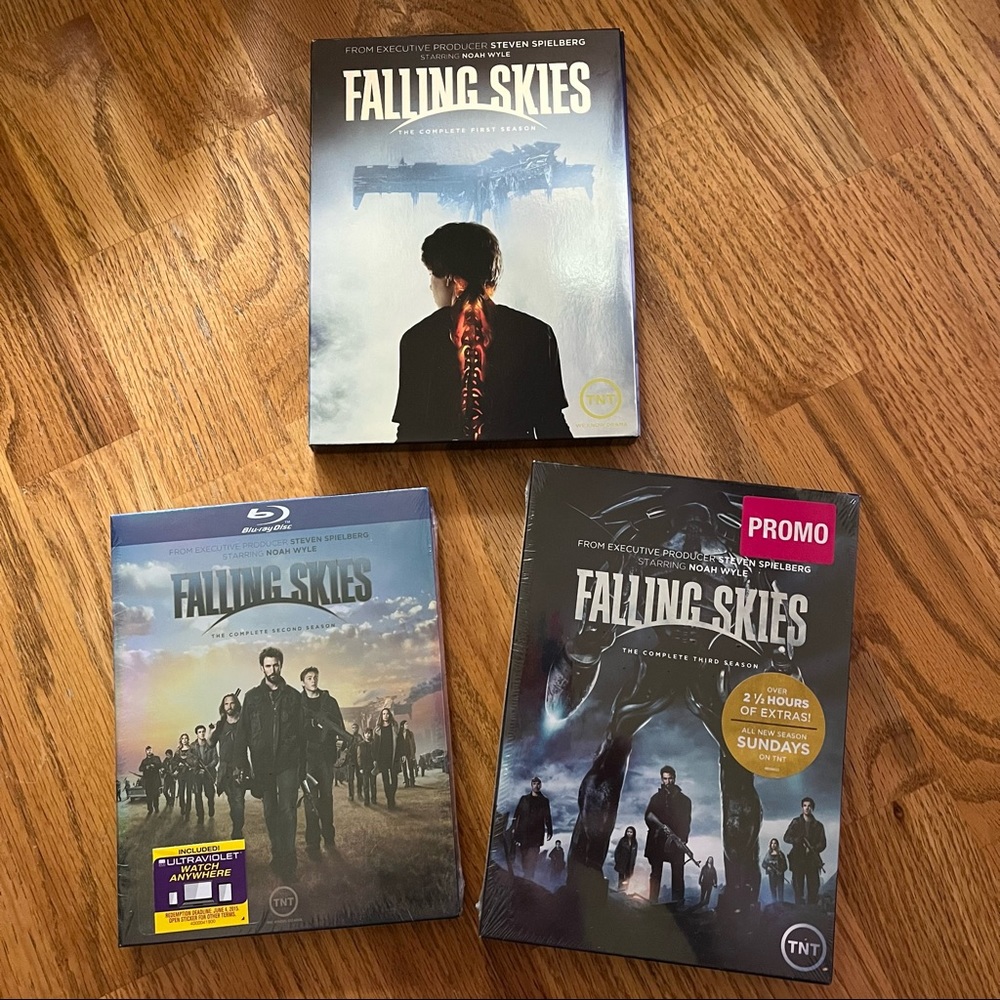 NWT/EUC Falling Skies TV Series DVD Set (Seasons 1, 2, & 3)